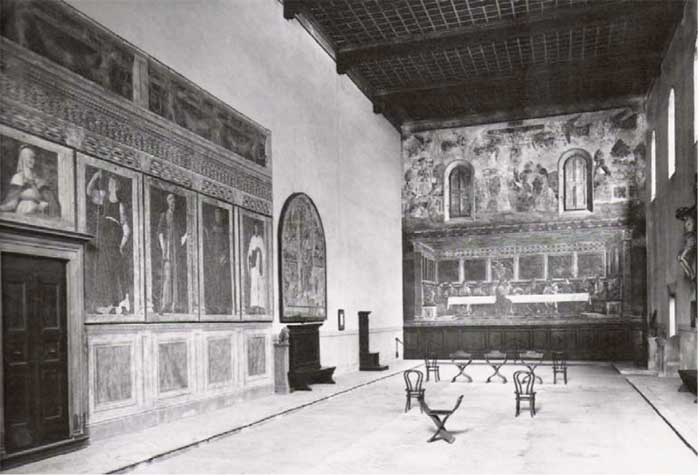 Tenda trasparente per finestre Chiesa interno in stile gotico in Spagna. 