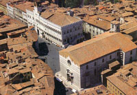 Perugia, Piazza Quattro Novembre