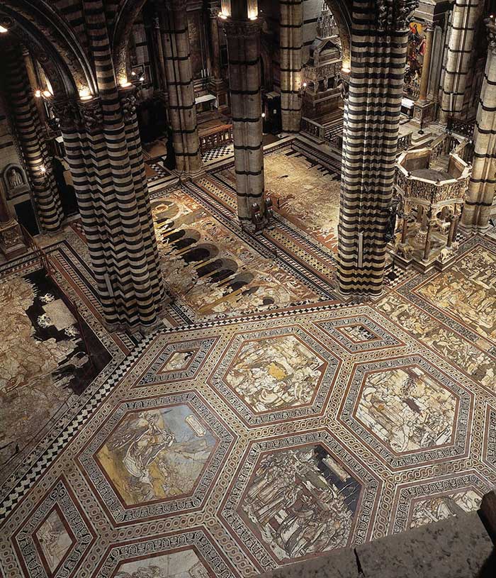 Siena Duomo, mosaic floor, seen fromthe Porta del Cielo 

