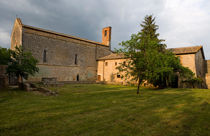 Eremo di San Leonardo al Lago a Monteriggioni